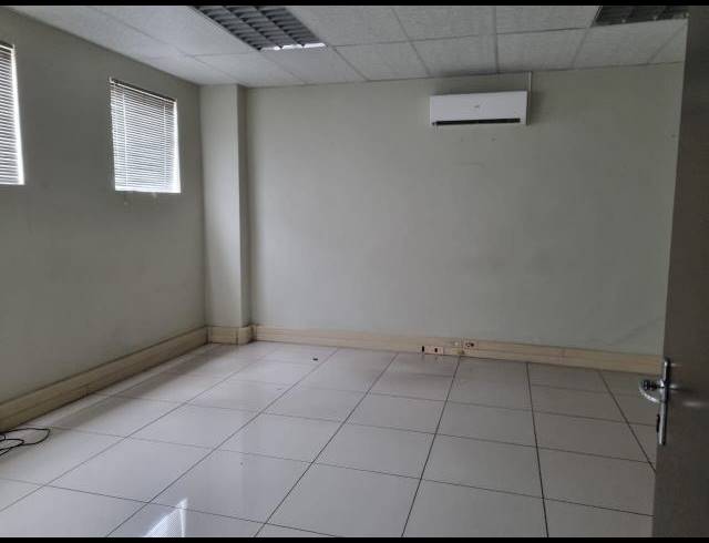 36M² OFFICE TO LET IN NELSPRUIT EXT 2